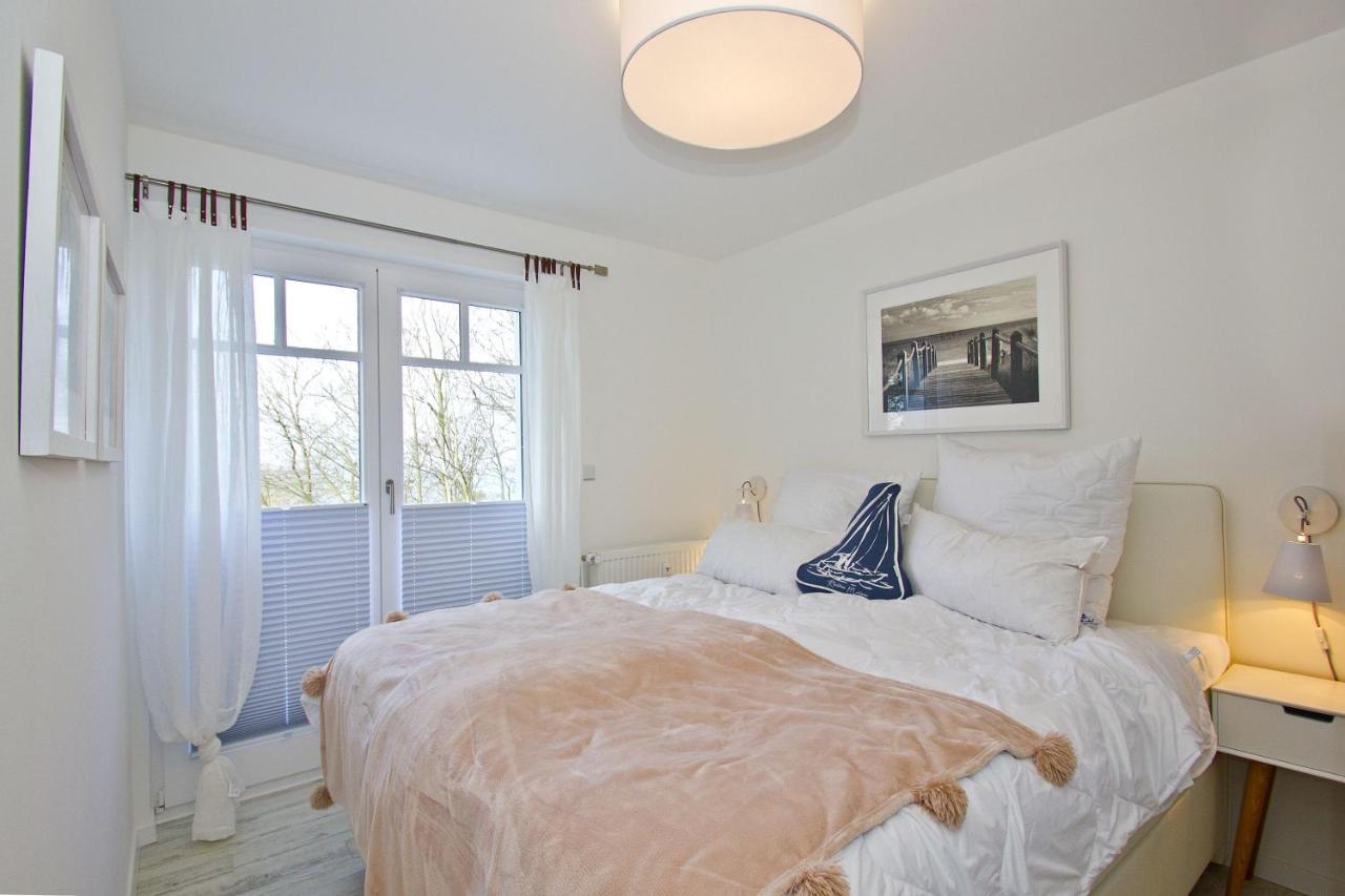 Moderne Ferienwohnung Mit Balkon, Meerblick - Ferienresidenz Zwei Boddenfewo 1-3 Lietzow Eksteriør bilde