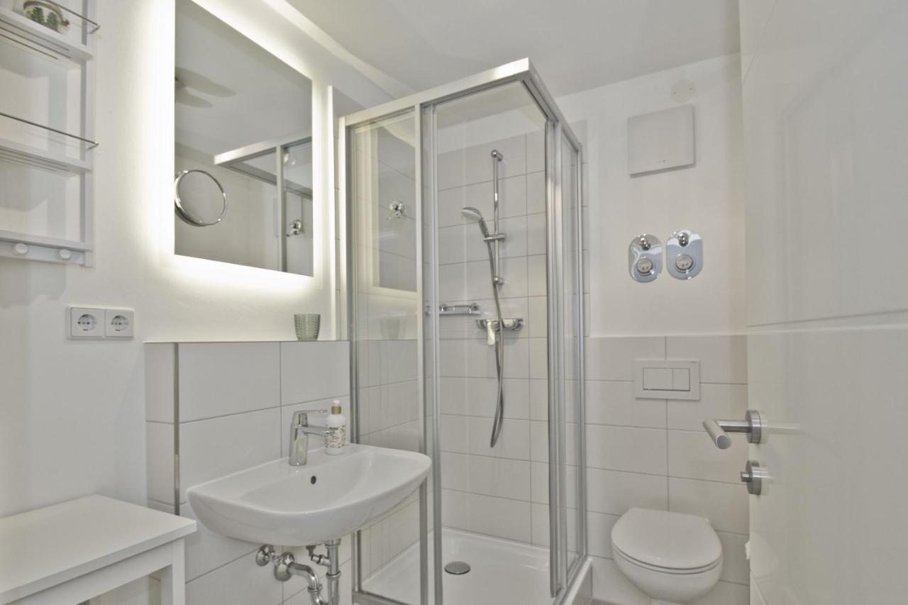 Moderne Ferienwohnung Mit Balkon, Meerblick - Ferienresidenz Zwei Boddenfewo 1-3 Lietzow Eksteriør bilde